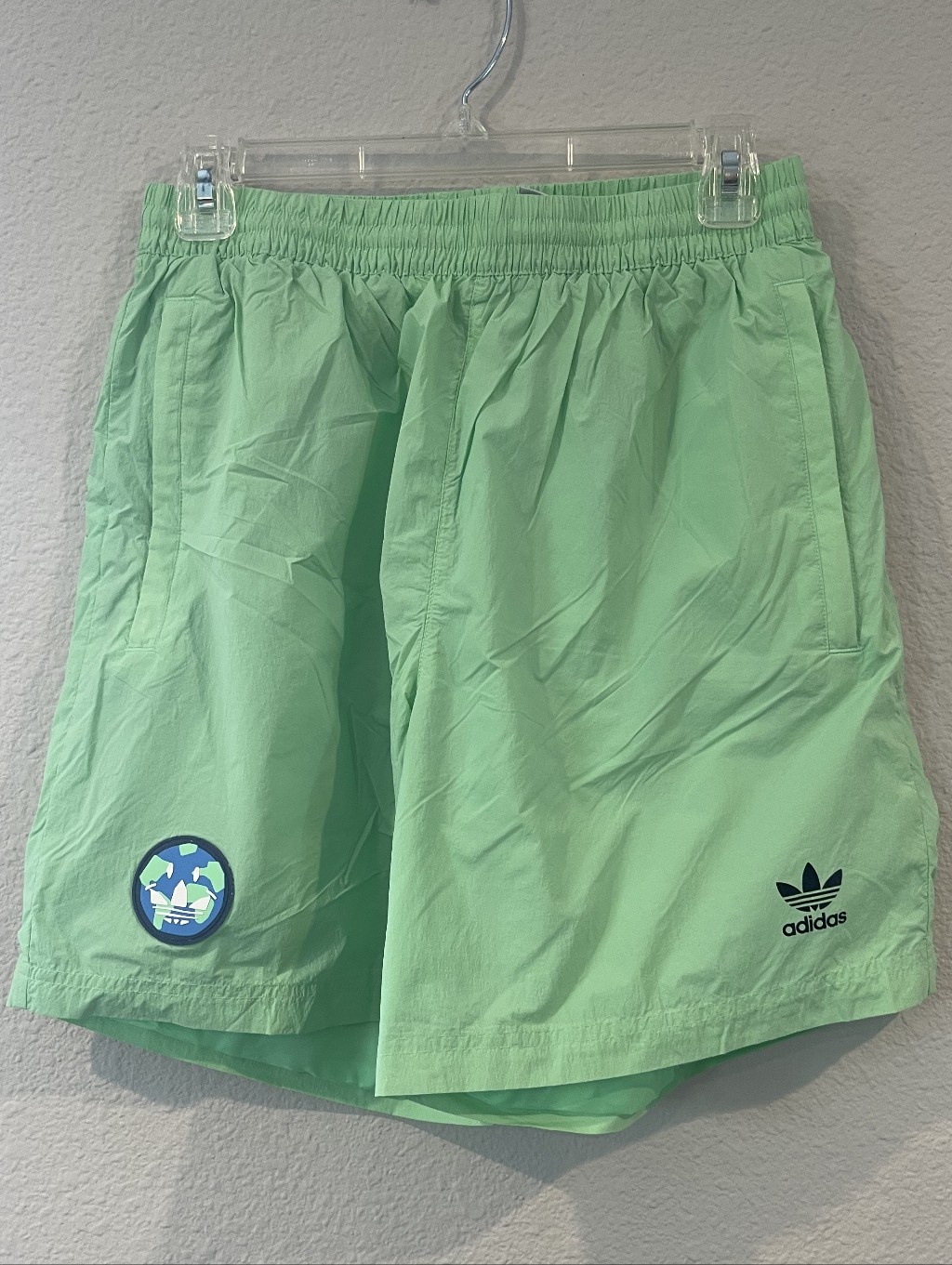 Adidas Mens Earth World Patch Bright Neon Green Windbreaker Swim Shorts Size Med